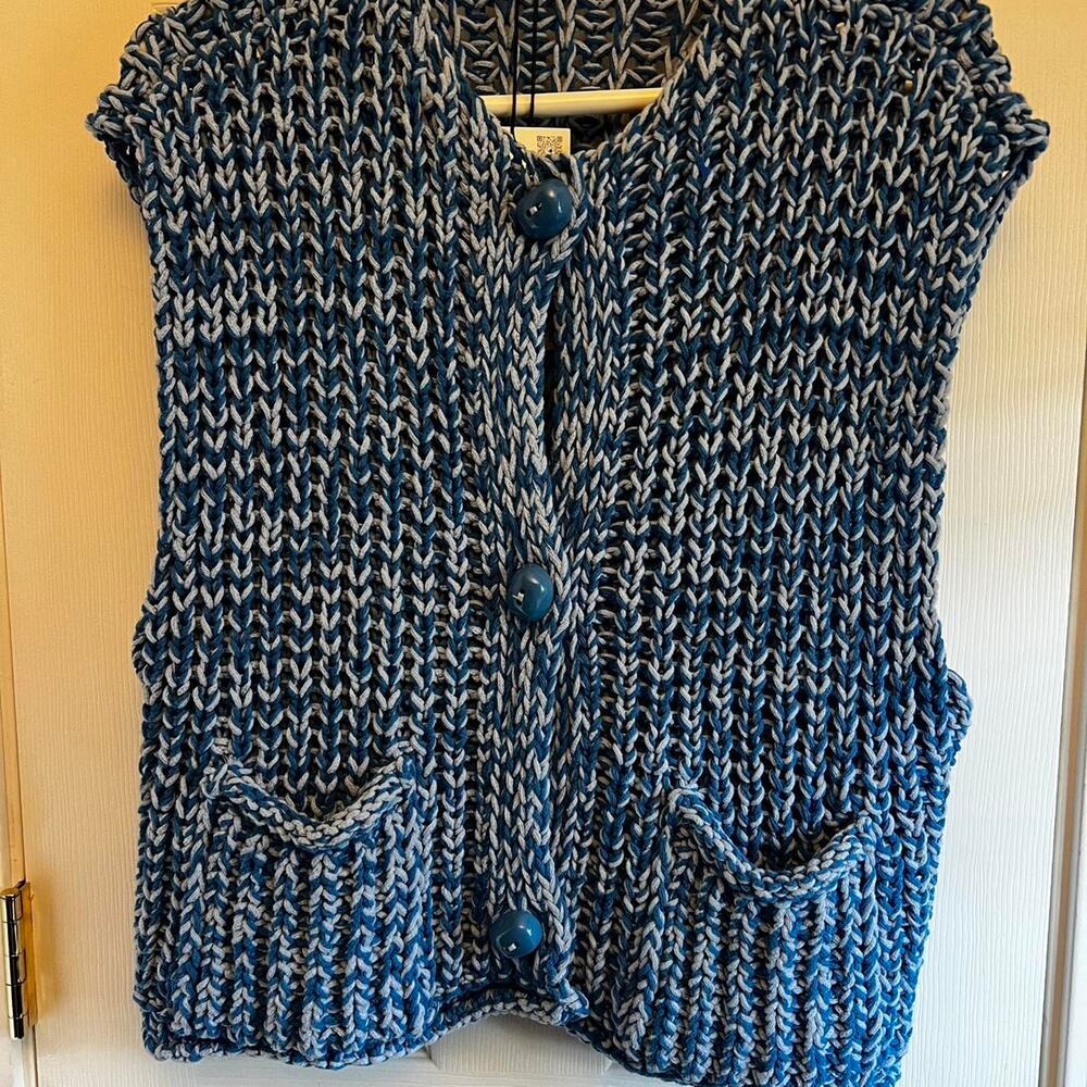 Zara blue and white marled sweater vest